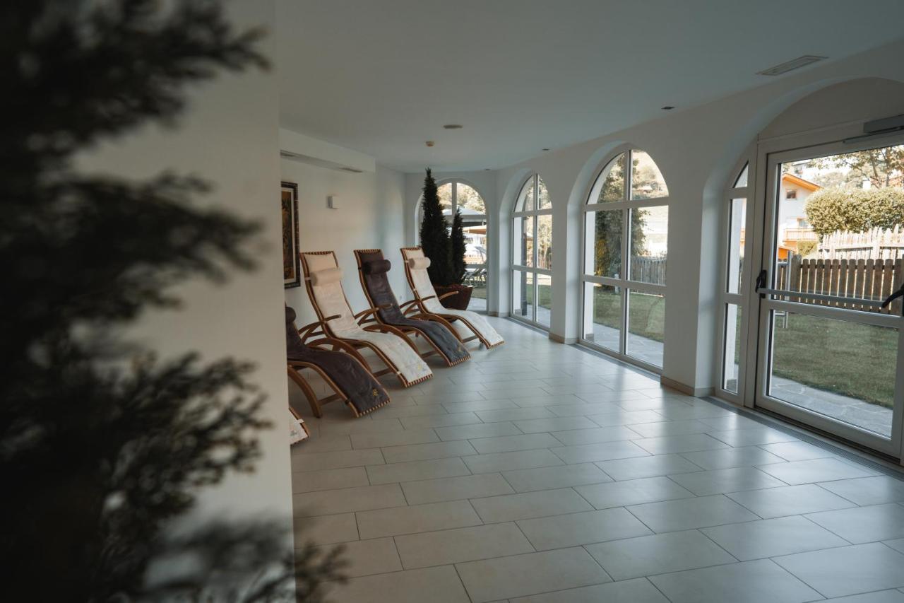 Hotel Sonnenhof Кастелрото Екстериор снимка