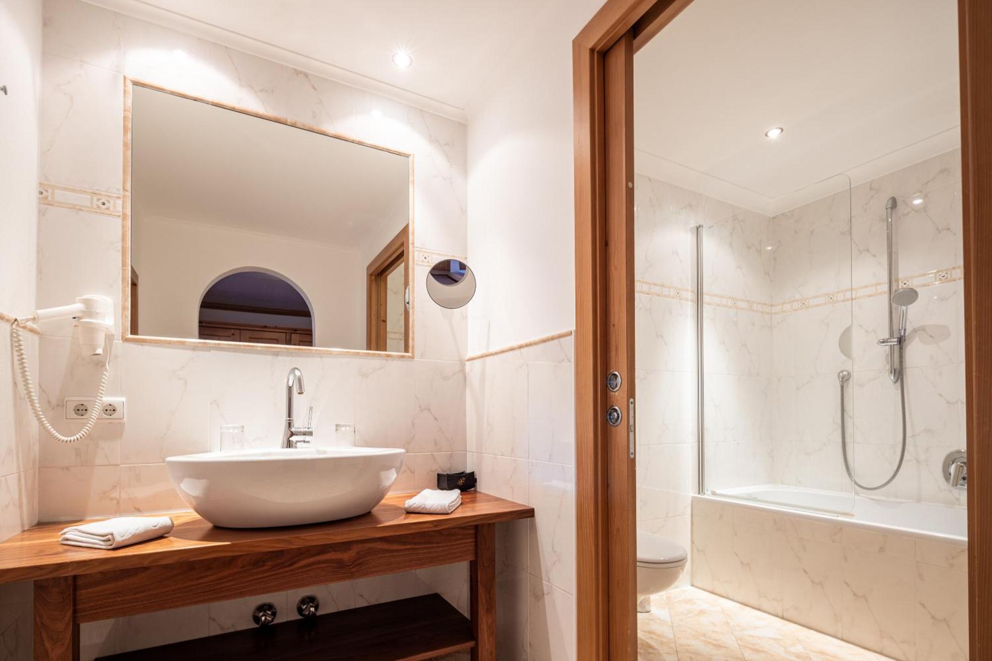 Hotel Sonnenhof Кастелрото Екстериор снимка