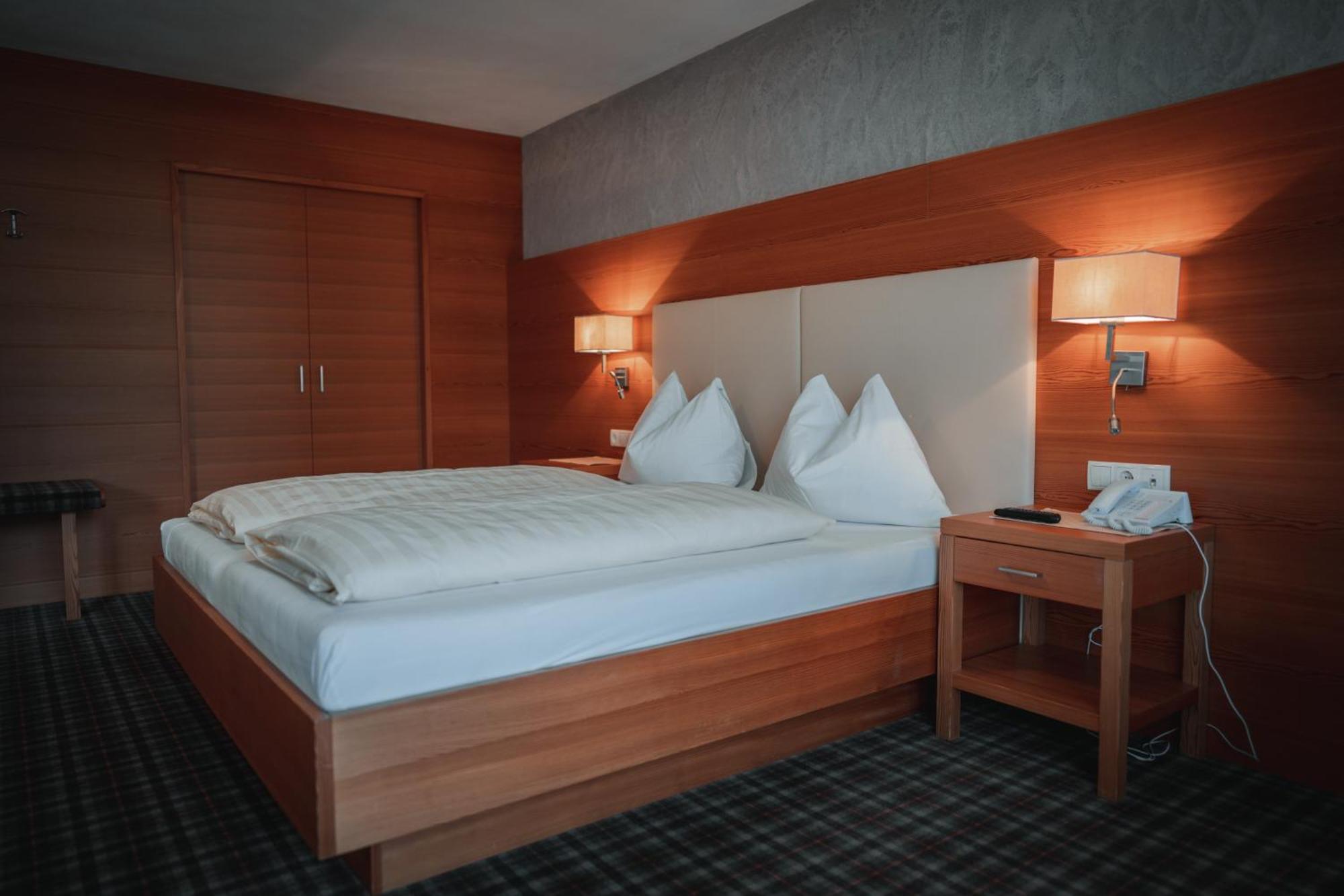 Hotel Sonnenhof Кастелрото Екстериор снимка