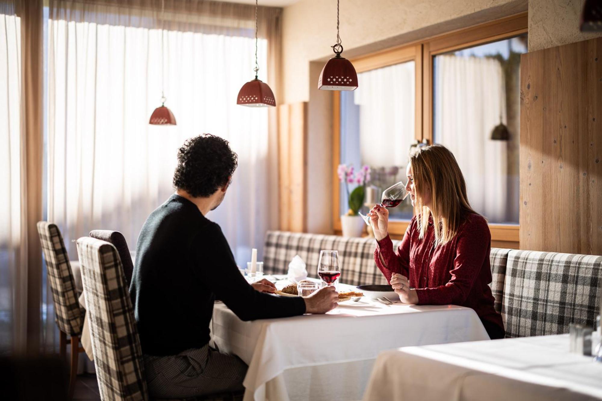 Hotel Sonnenhof Кастелрото Екстериор снимка