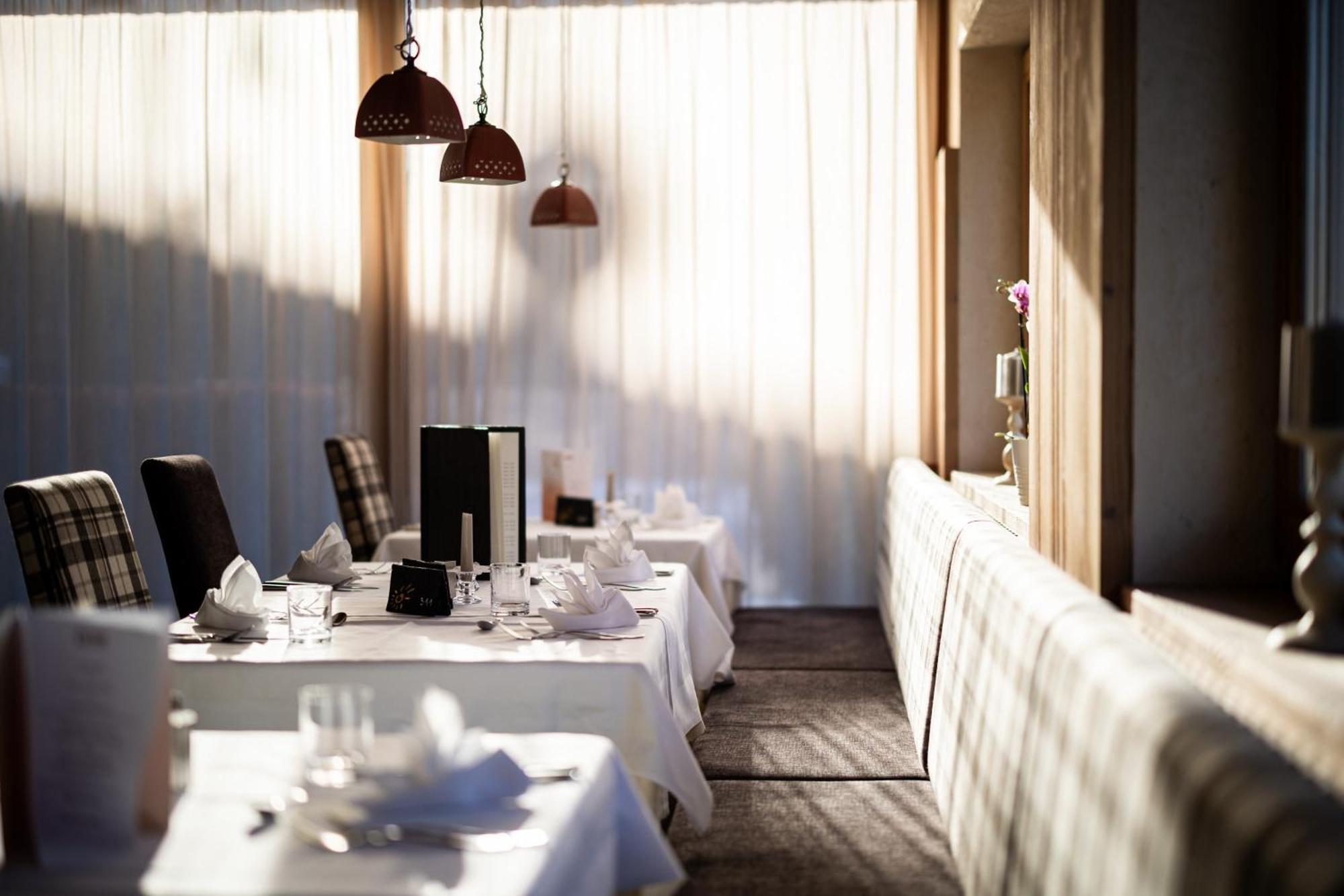 Hotel Sonnenhof Кастелрото Екстериор снимка